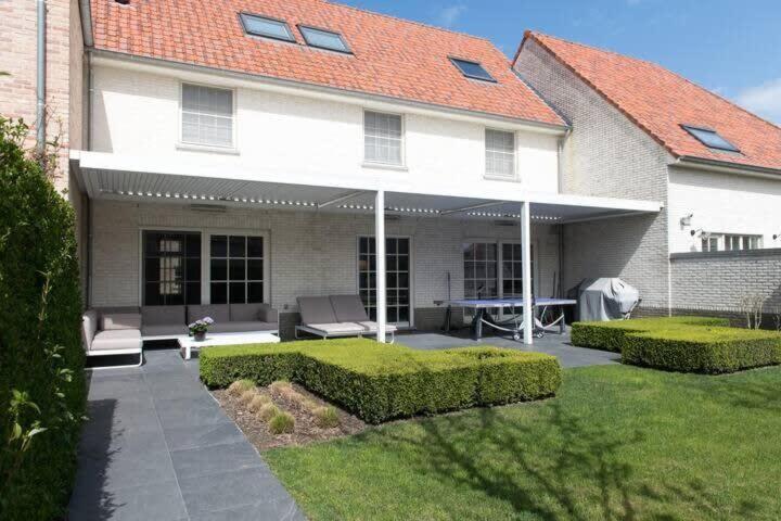 Huswell - Fabulous House For 8 People With Sunny Garden Villa Knokke-Heist Bagian luar foto